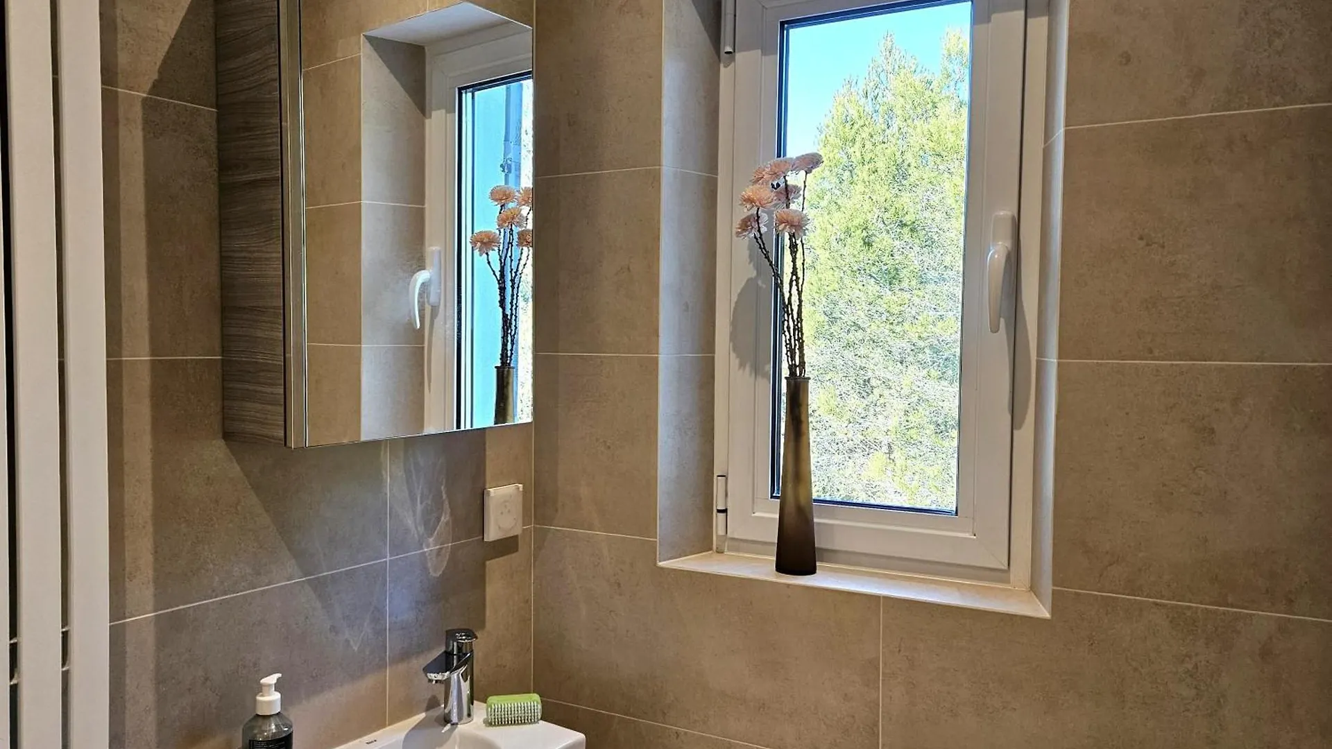 Bed & Breakfast La Villa Kef Lambesc