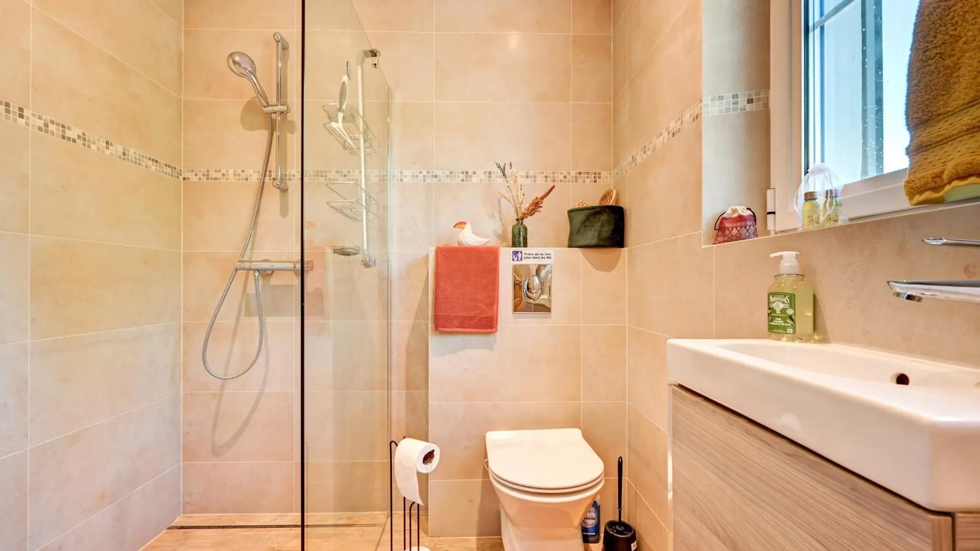 Bed & Breakfast La Villa Kef Lambesc